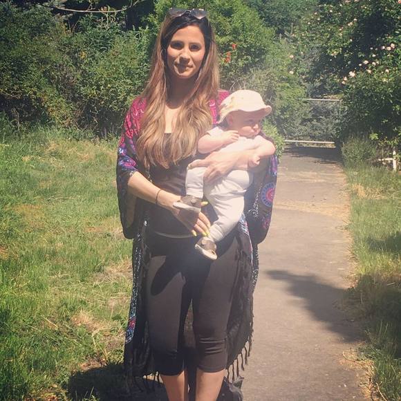 Meet your Posher, Jenna - Picture 1 of 2